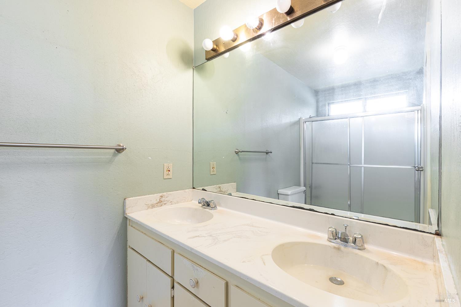 Detail Gallery Image 40 of 42 For 3572 Sandybrook Ln, Napa,  CA 94558 - 4 Beds | 3 Baths