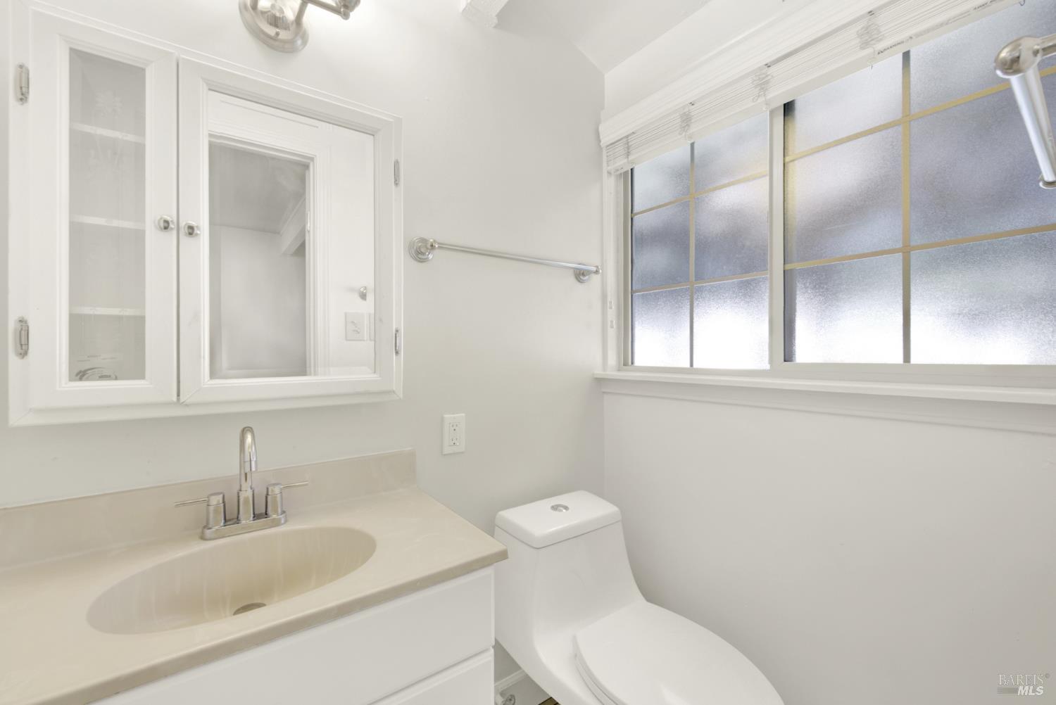 Detail Gallery Image 21 of 44 For 2626 Moyers Rd, San Pablo,  CA 94806 - 3 Beds | 3 Baths