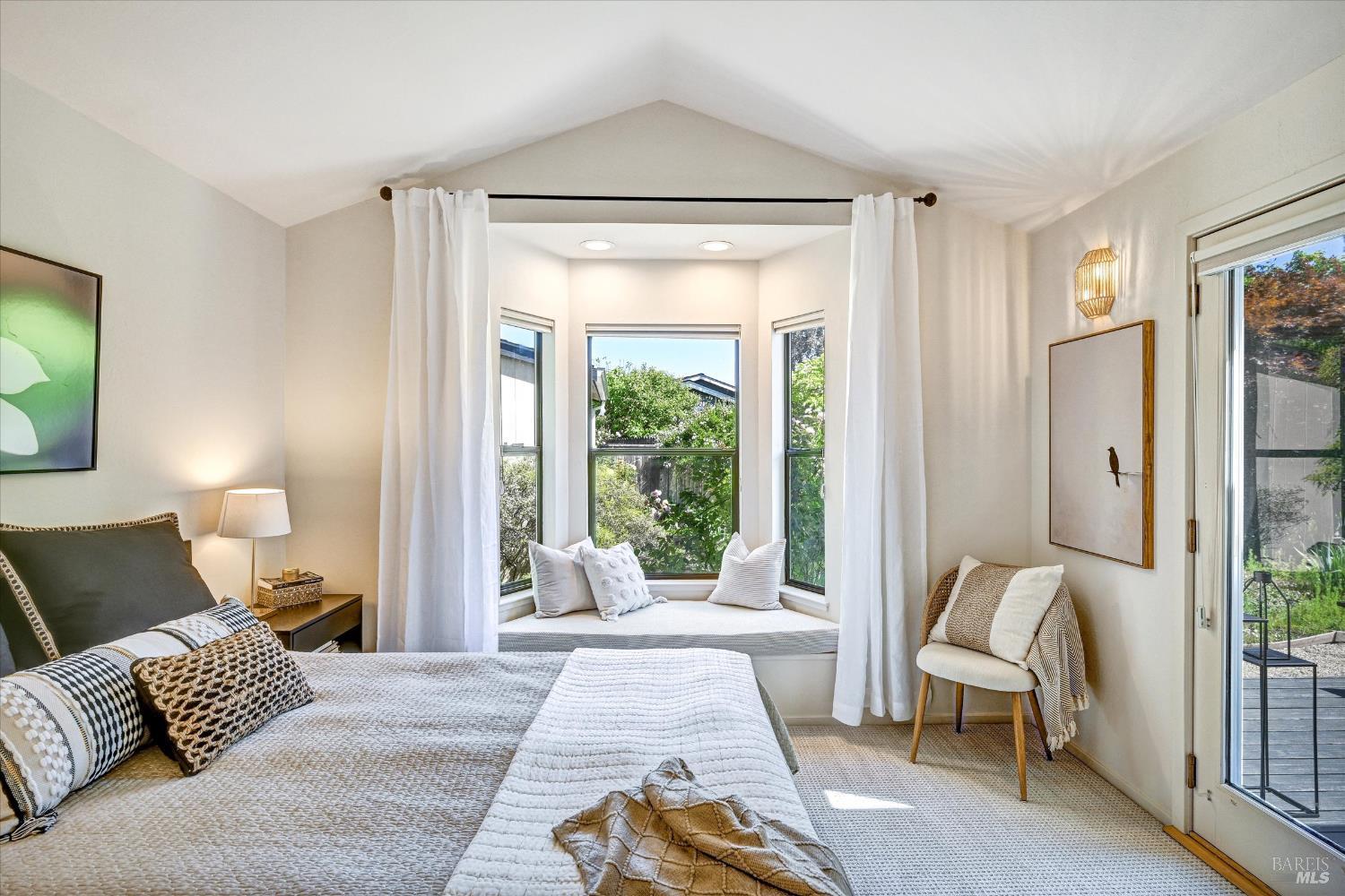 Detail Gallery Image 14 of 31 For 102 Nelson Ave, Mill Valley,  CA 94941 - 3 Beds | 2 Baths