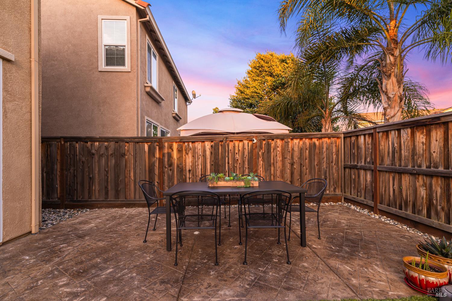 Detail Gallery Image 9 of 73 For 237 Juneau Dr, Vacaville,  CA 95687 - 3 Beds | 2/1 Baths