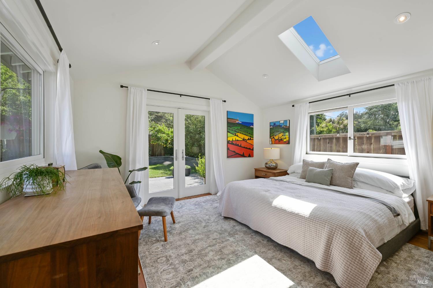 Detail Gallery Image 19 of 57 For 305 Ricardo Rd, Mill Valley,  CA 94941 - 4 Beds | 3 Baths