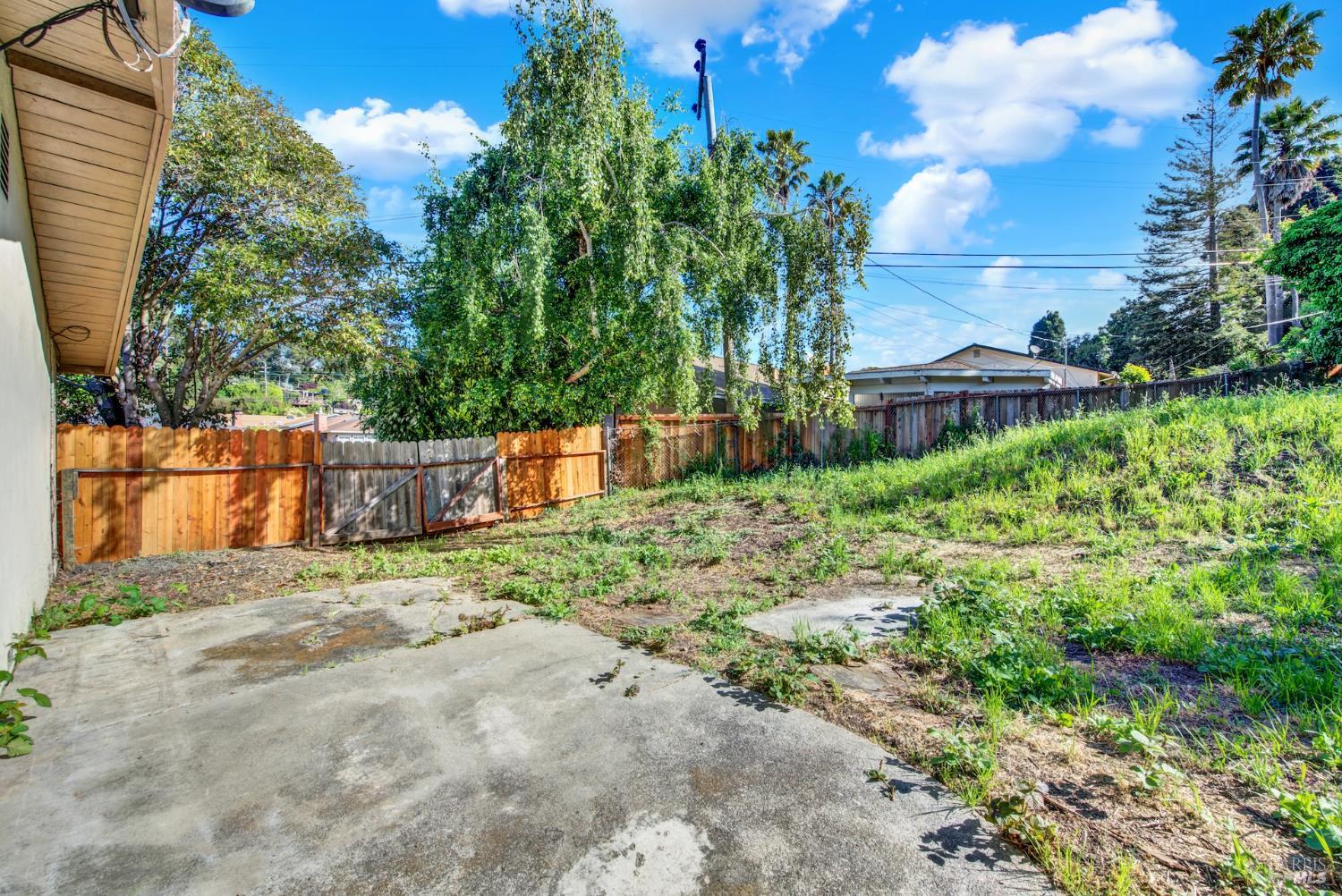 Detail Gallery Image 41 of 44 For 2626 Moyers Rd, San Pablo,  CA 94806 - 3 Beds | 3 Baths