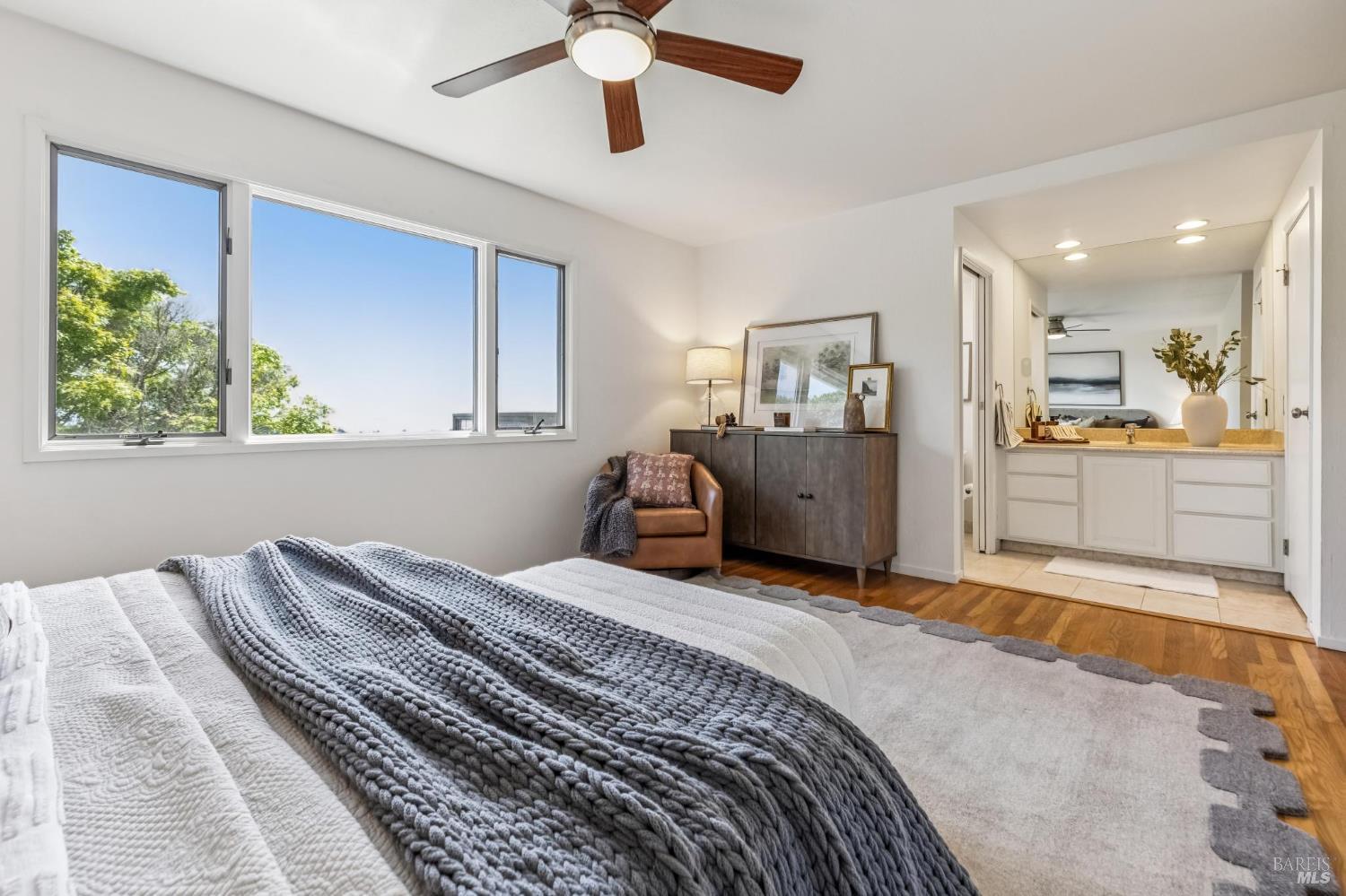 Detail Gallery Image 42 of 85 For 184 Mcnear Dr, San Rafael,  CA 94901 - 3 Beds | 2/1 Baths