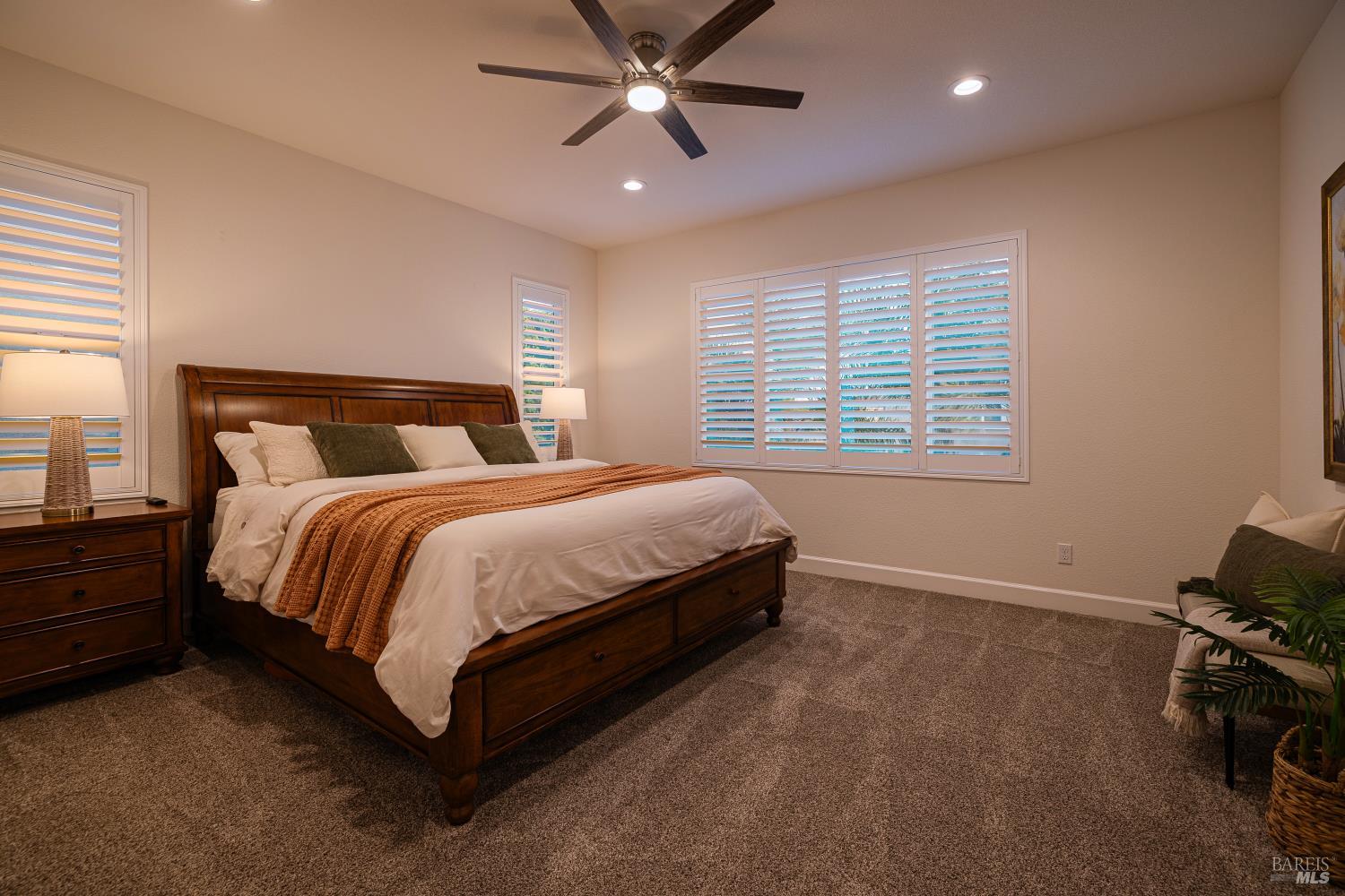 Detail Gallery Image 13 of 73 For 237 Juneau Dr, Vacaville,  CA 95687 - 3 Beds | 2/1 Baths