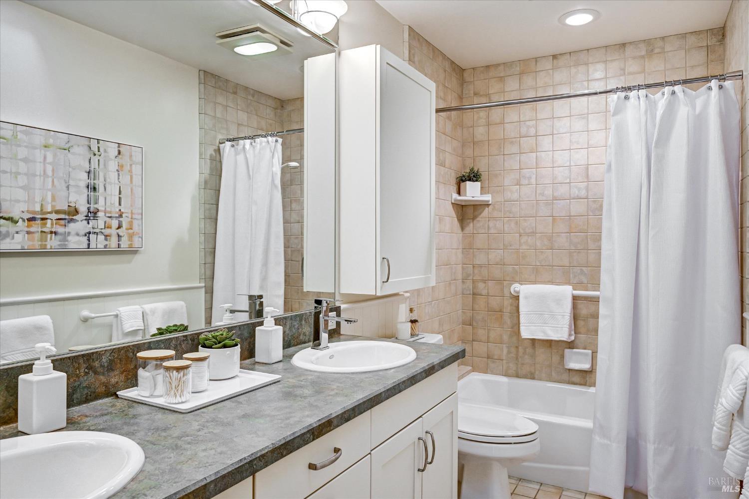 Detail Gallery Image 19 of 31 For 102 Nelson Ave, Mill Valley,  CA 94941 - 3 Beds | 2 Baths