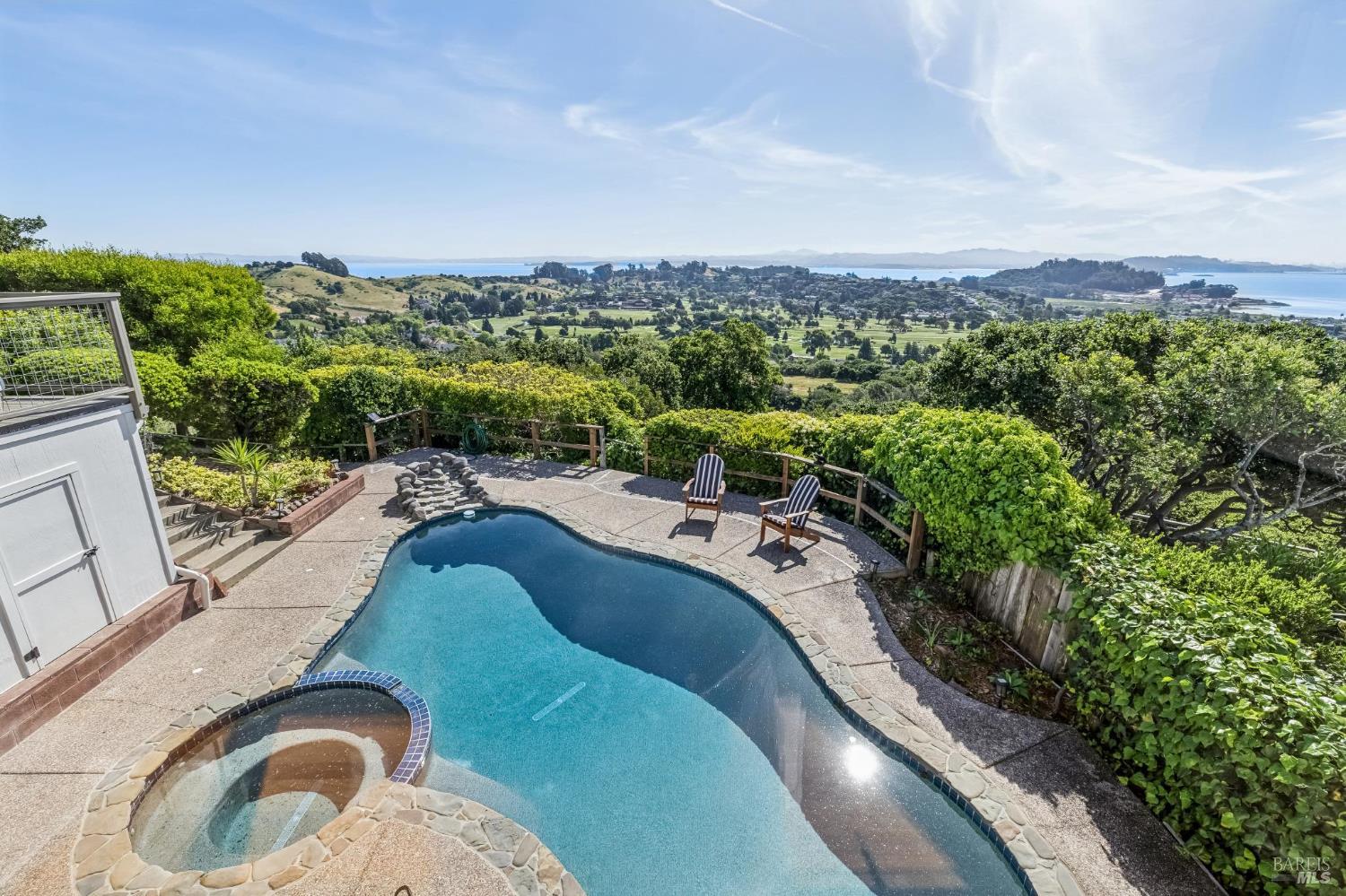 Detail Gallery Image 66 of 85 For 184 Mcnear Dr, San Rafael,  CA 94901 - 3 Beds | 2/1 Baths