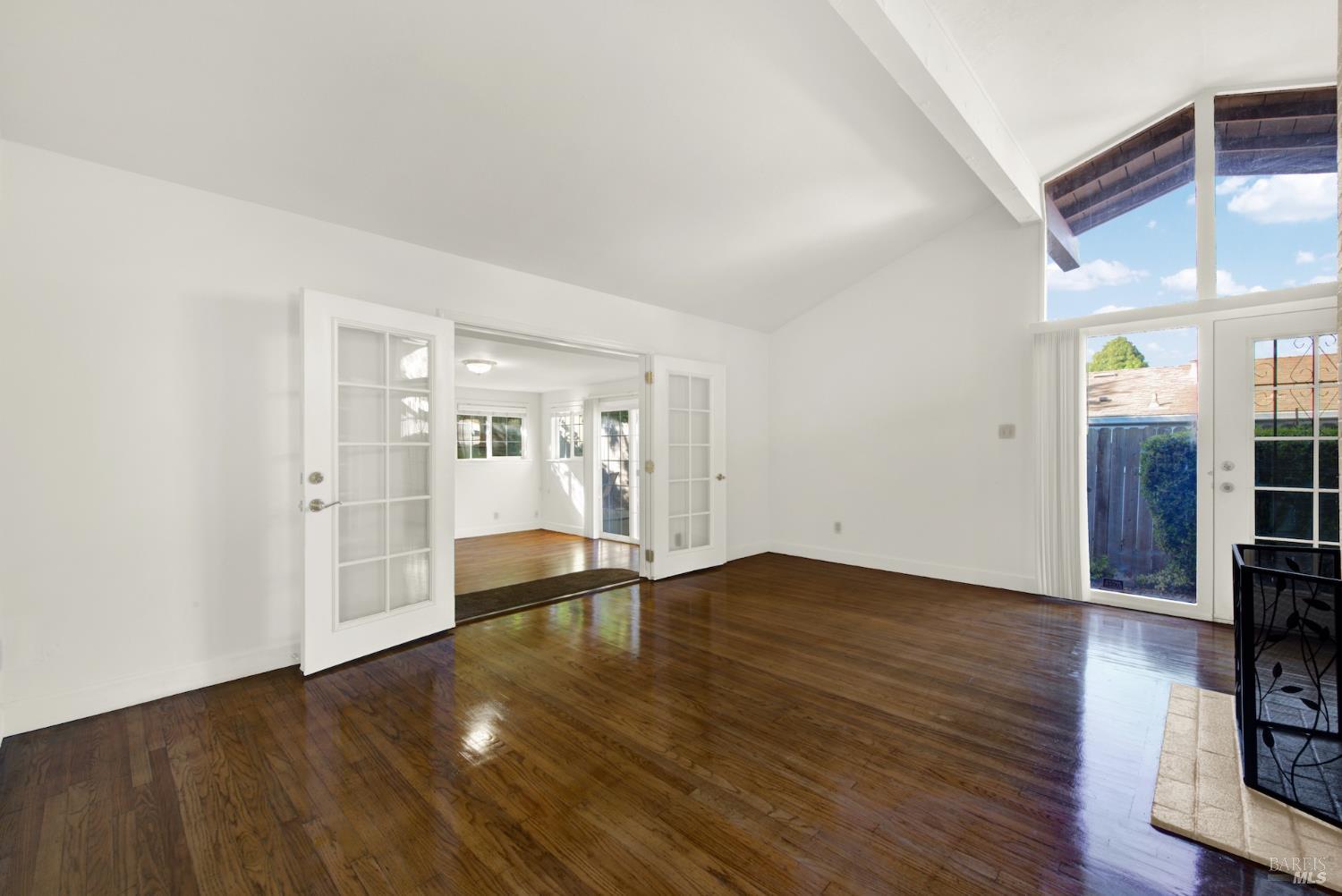 Detail Gallery Image 15 of 44 For 2626 Moyers Rd, San Pablo,  CA 94806 - 3 Beds | 3 Baths