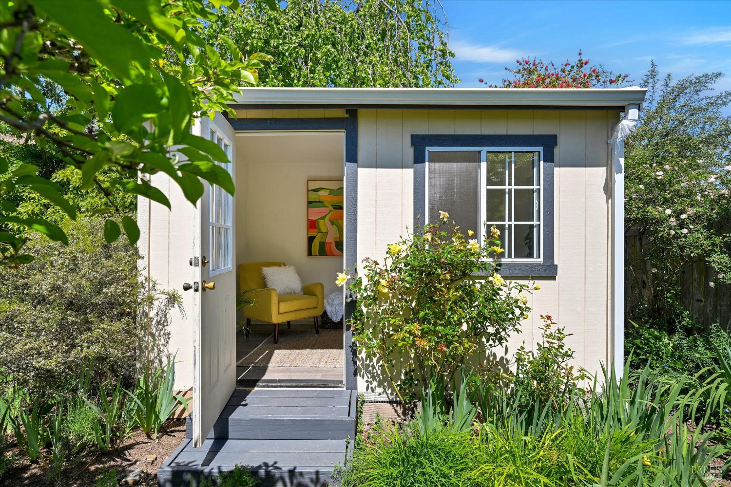 Detail Gallery Image 24 of 31 For 102 Nelson Ave, Mill Valley,  CA 94941 - 3 Beds | 2 Baths