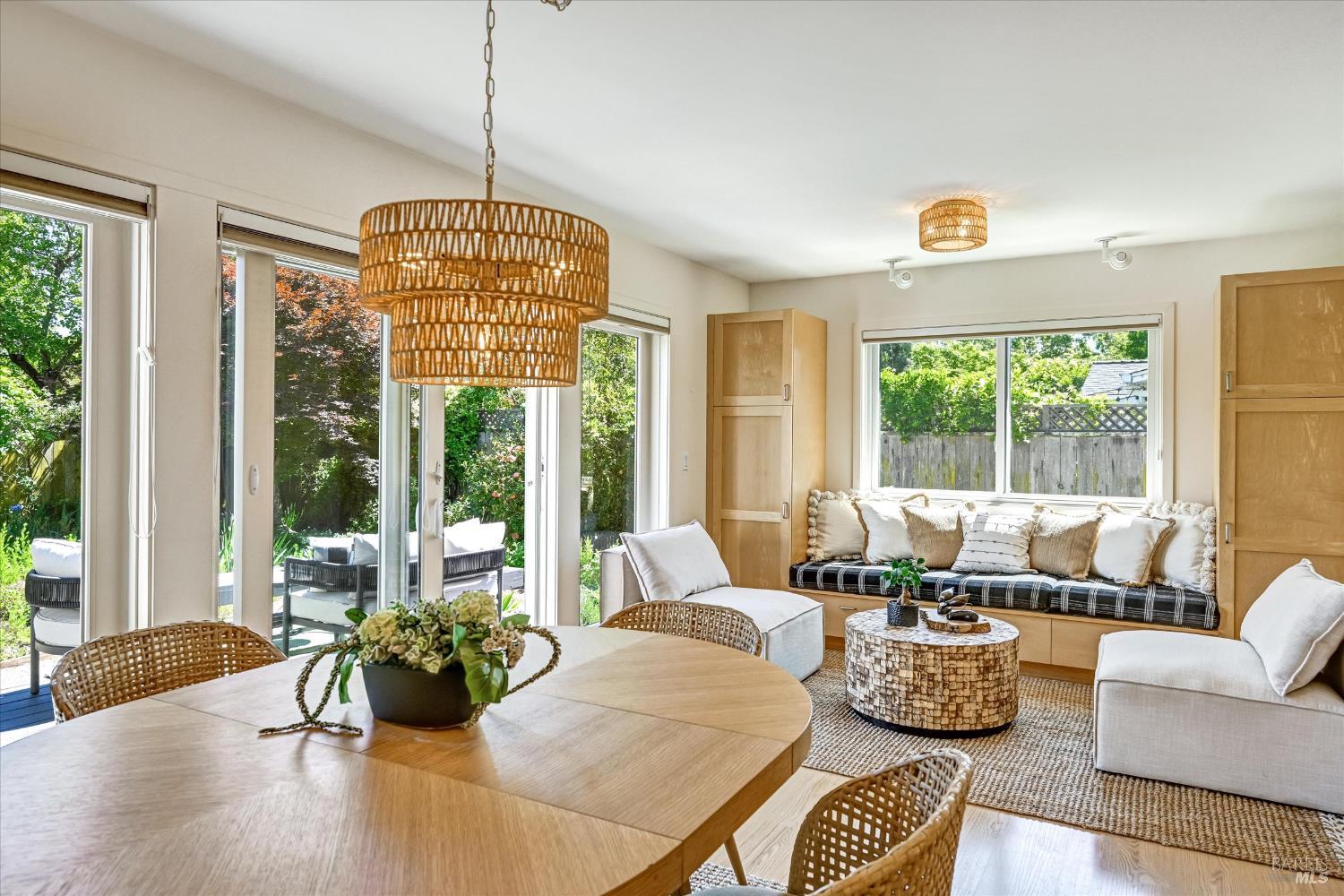 Detail Gallery Image 6 of 31 For 102 Nelson Ave, Mill Valley,  CA 94941 - 3 Beds | 2 Baths