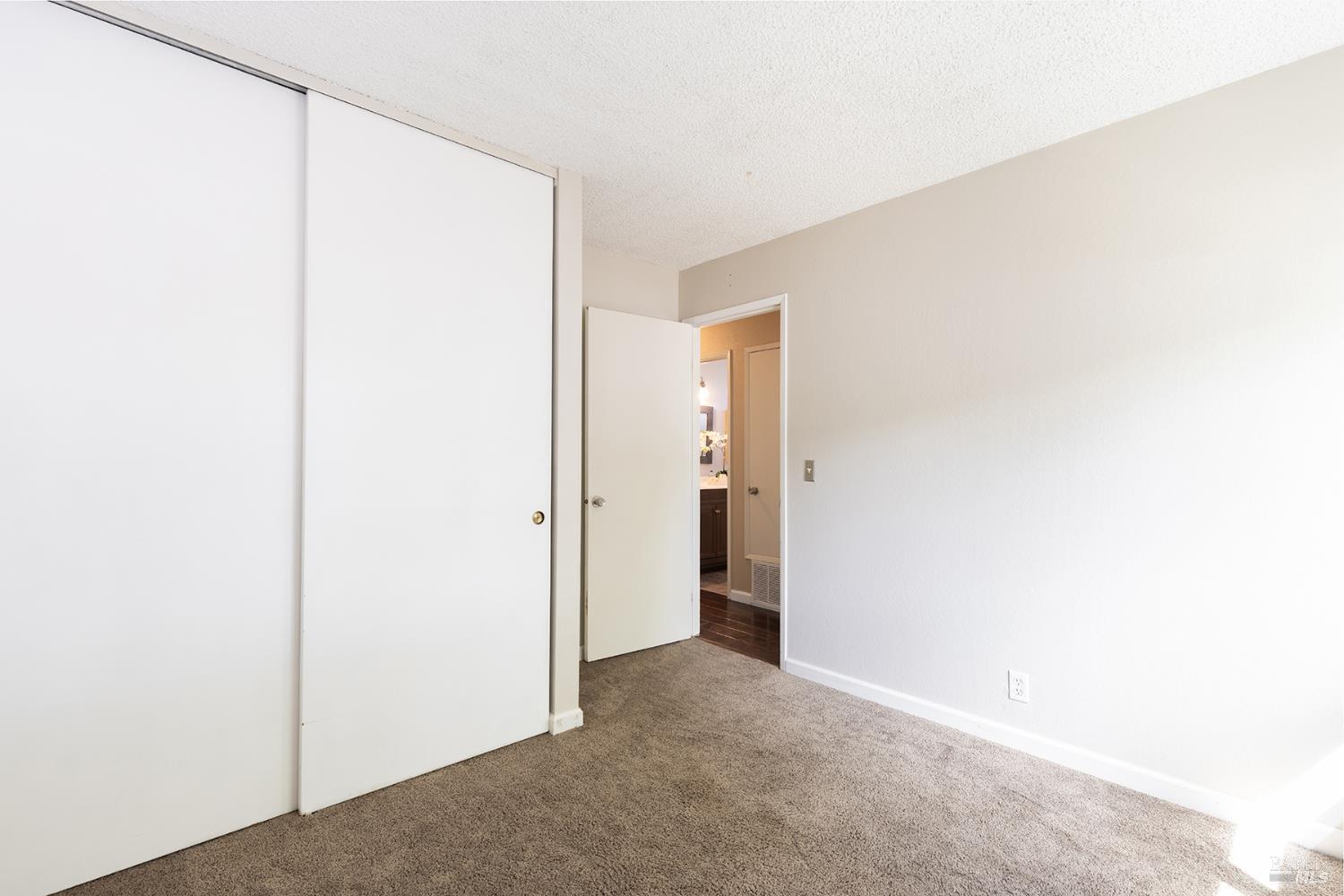 Detail Gallery Image 33 of 42 For 3572 Sandybrook Ln, Napa,  CA 94558 - 4 Beds | 3 Baths