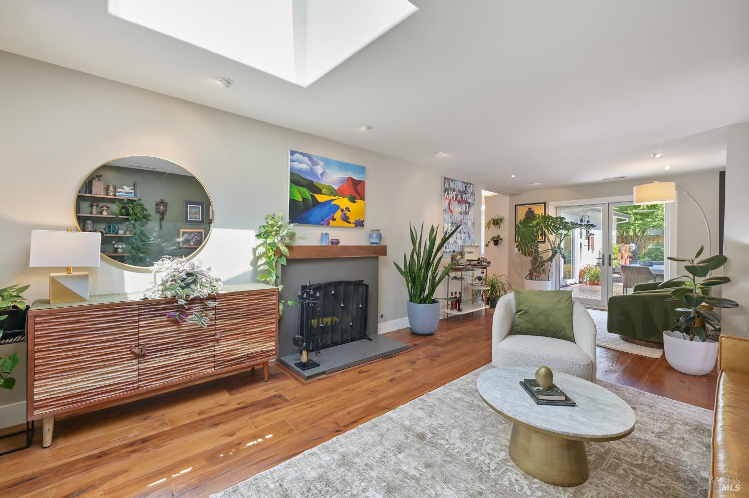 Detail Gallery Image 11 of 57 For 305 Ricardo Rd, Mill Valley,  CA 94941 - 4 Beds | 3 Baths