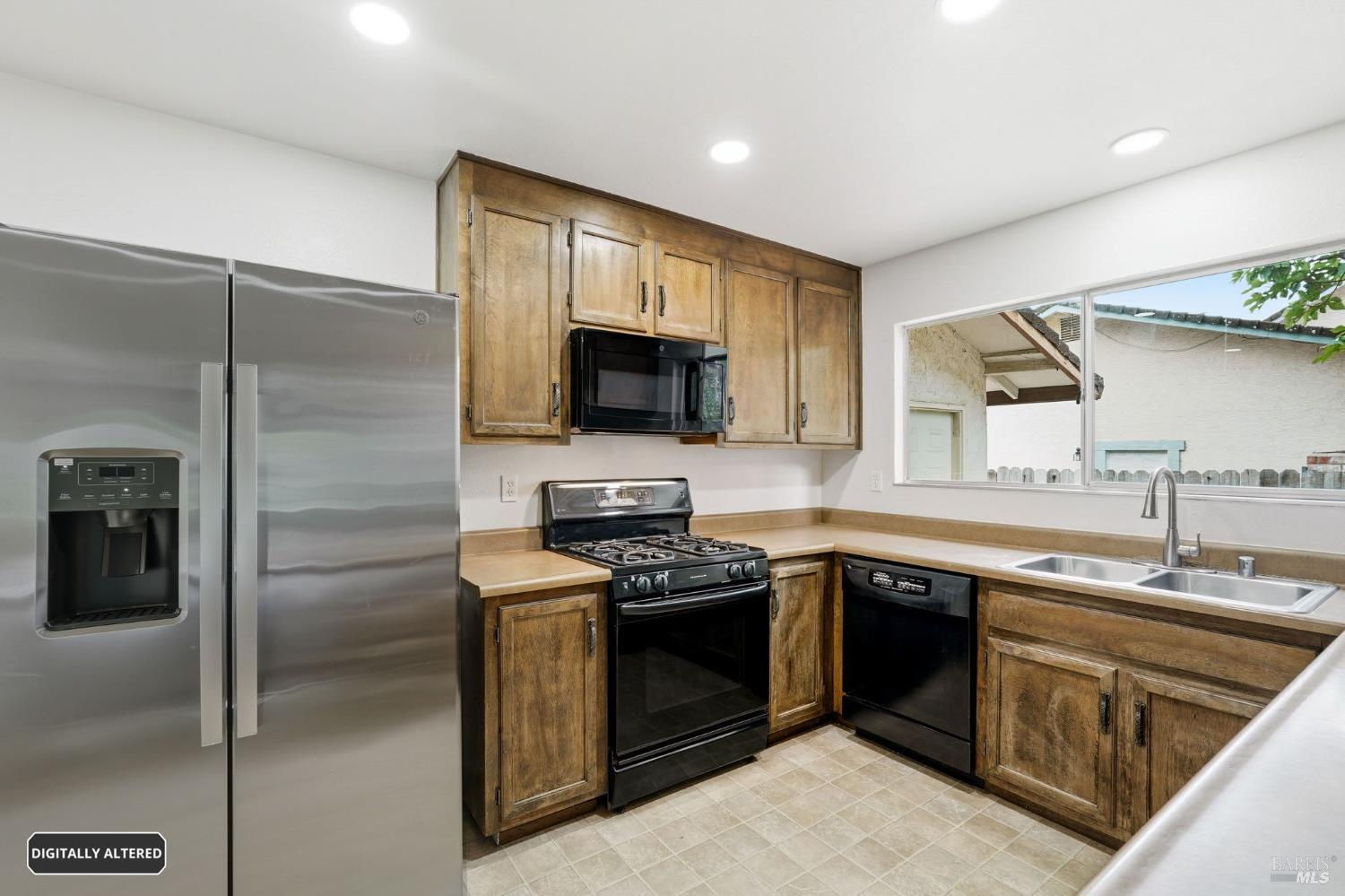 Detail Gallery Image 18 of 99 For 1913 Capitola Way, Fairfield,  CA 94534 - 4 Beds | 2 Baths