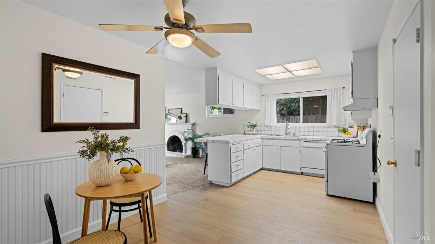 Detail Gallery Image 14 of 37 For 2869 Marigold Dr, Fairfield,  CA 94533 - 4 Beds | 2 Baths