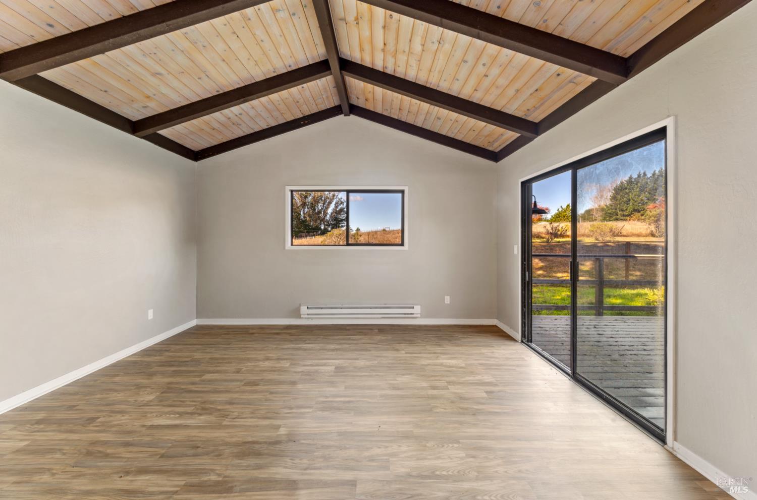 Detail Gallery Image 21 of 48 For 5 Mcdonald Ln, Point Reyes Station,  CA 94956 - 3 Beds | 2/1 Baths