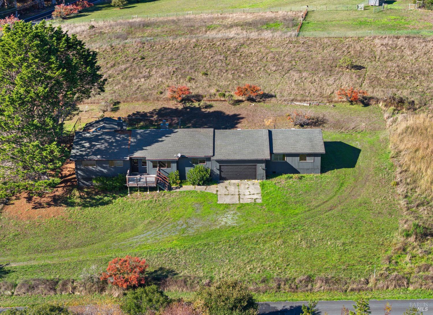 Detail Gallery Image 28 of 48 For 5 Mcdonald Ln, Point Reyes Station,  CA 94956 - 3 Beds | 2/1 Baths