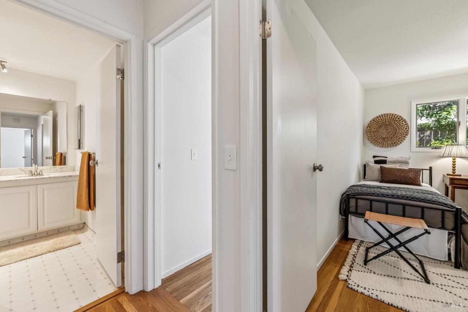 Detail Gallery Image 50 of 85 For 184 Mcnear Dr, San Rafael,  CA 94901 - 3 Beds | 2/1 Baths