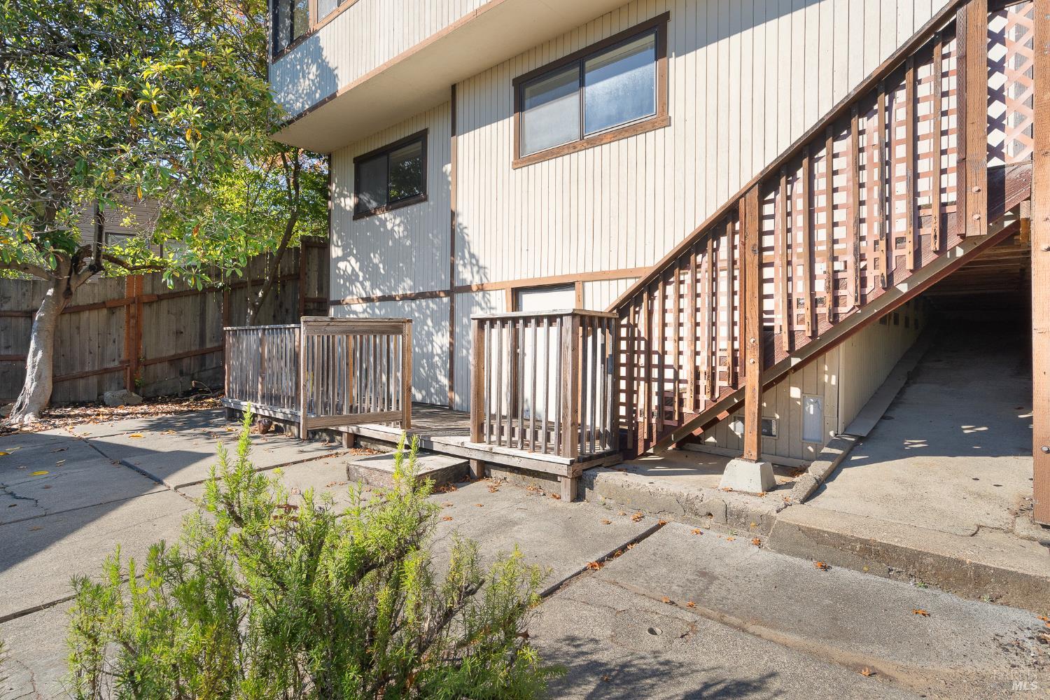 Detail Gallery Image 17 of 23 For 171 Glen Park Ave, San Rafael,  CA 94901 - 3 Beds | 2/1 Baths