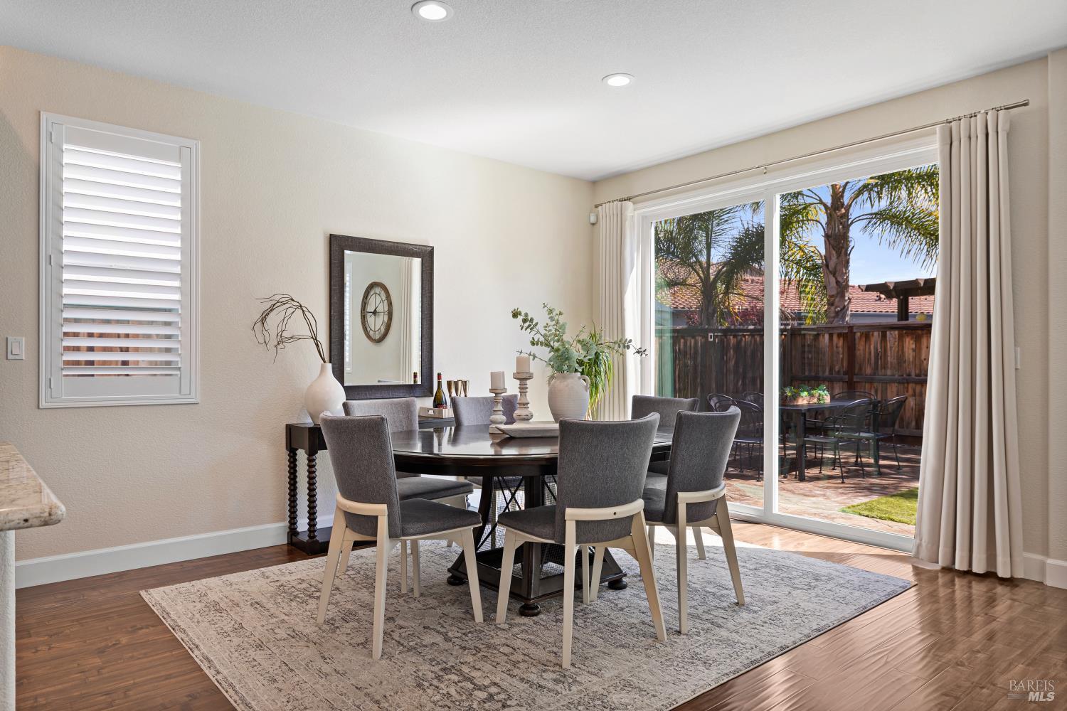 Detail Gallery Image 35 of 73 For 237 Juneau Dr, Vacaville,  CA 95687 - 3 Beds | 2/1 Baths