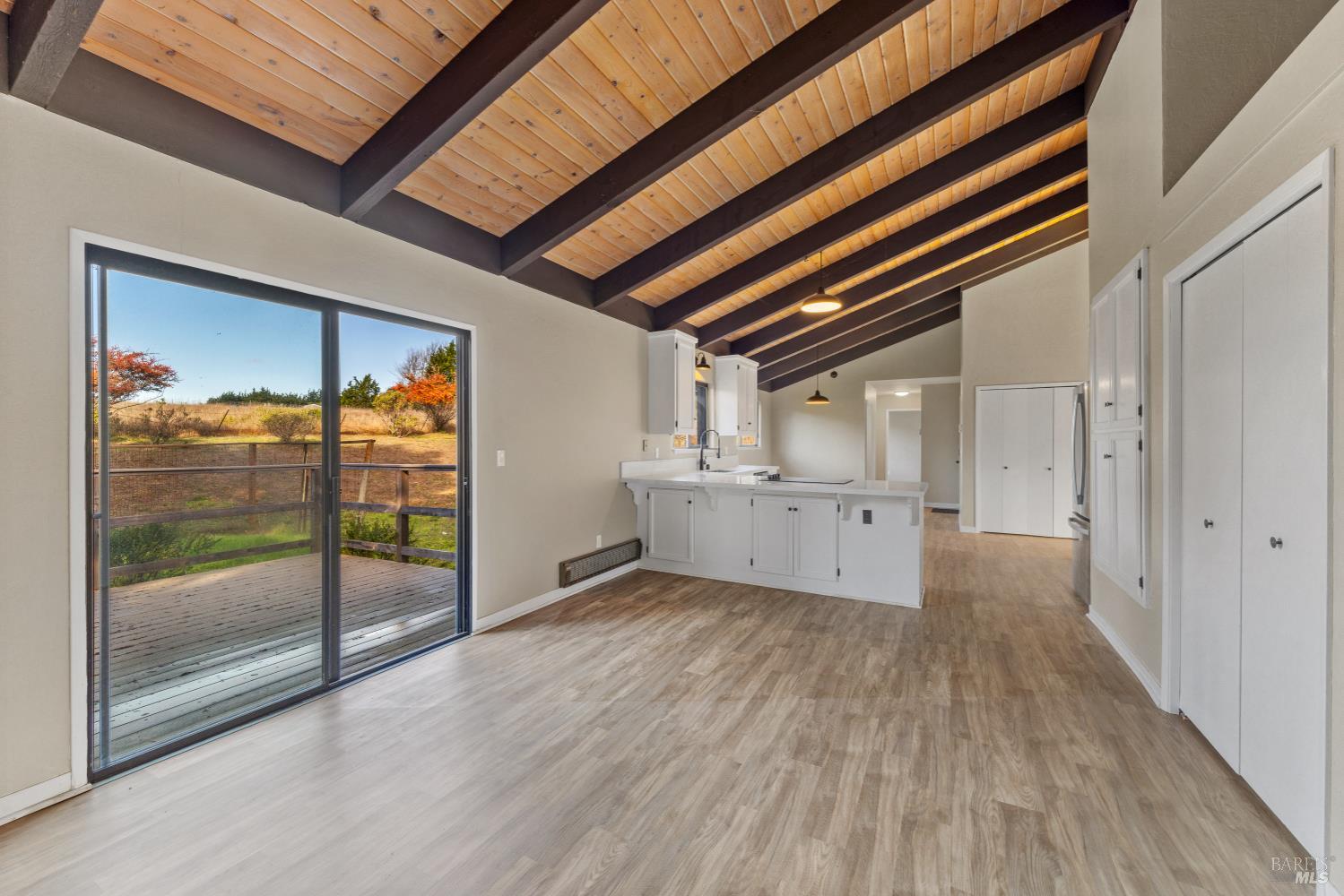 Detail Gallery Image 11 of 48 For 5 Mcdonald Ln, Point Reyes Station,  CA 94956 - 3 Beds | 2/1 Baths