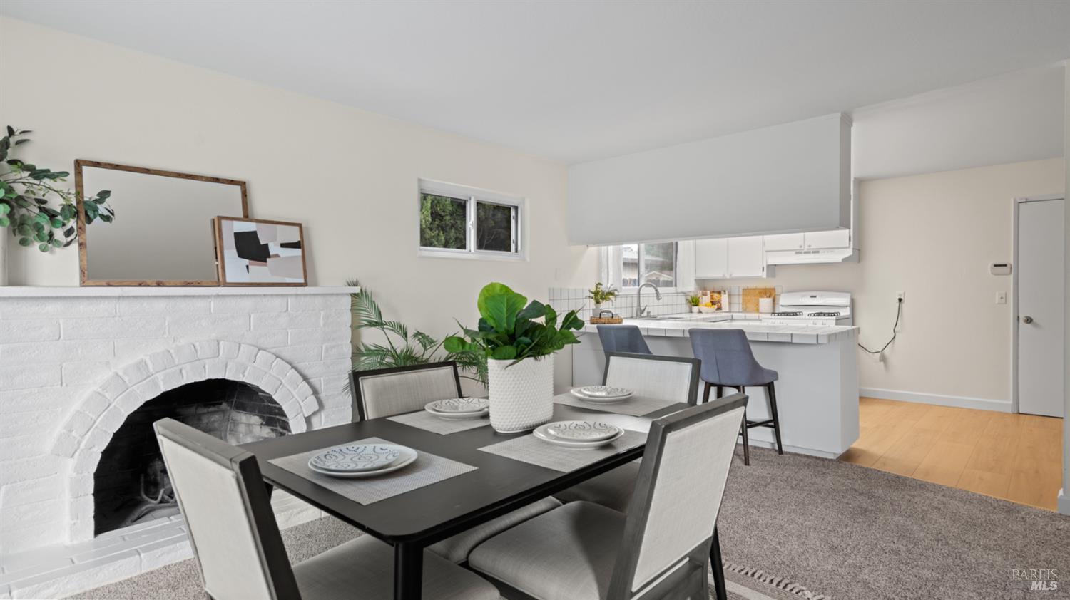 Detail Gallery Image 8 of 37 For 2869 Marigold Dr, Fairfield,  CA 94533 - 4 Beds | 2 Baths