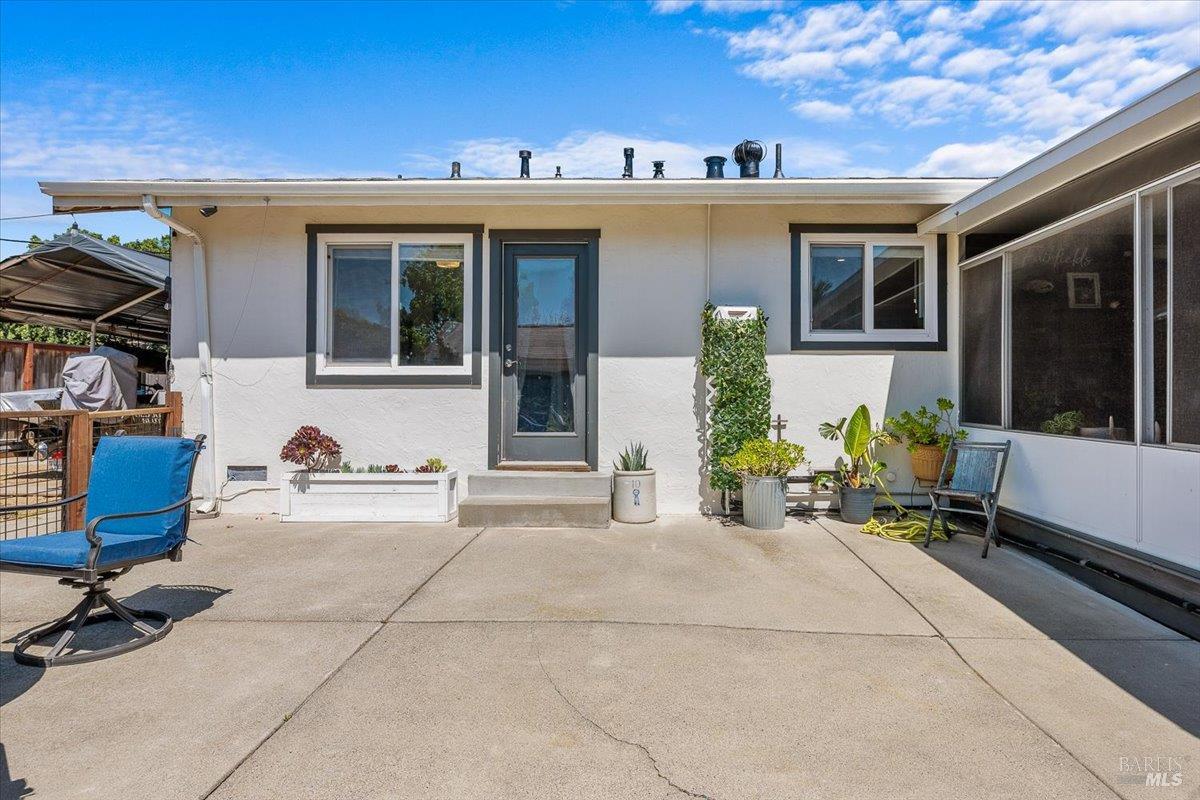 Detail Gallery Image 34 of 45 For 2901 Laurel St, Napa,  CA 94558 - 2 Beds | 2 Baths