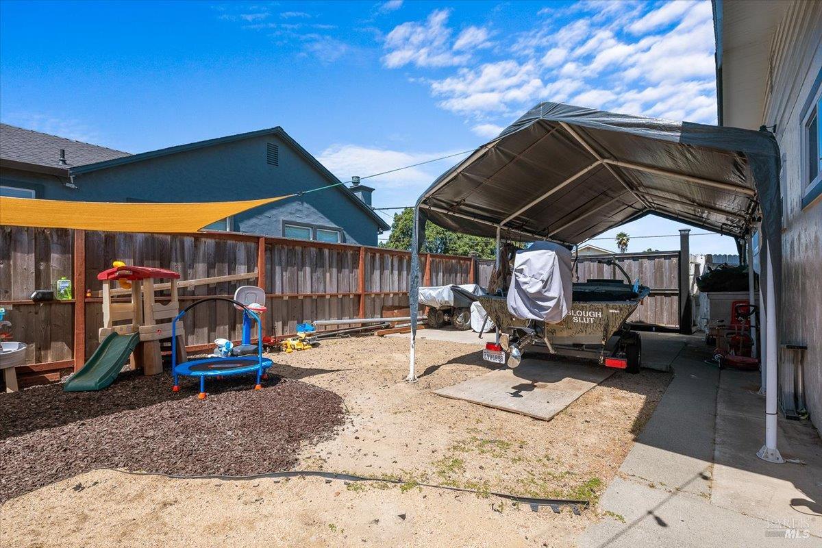 Detail Gallery Image 38 of 45 For 2901 Laurel St, Napa,  CA 94558 - 2 Beds | 2 Baths