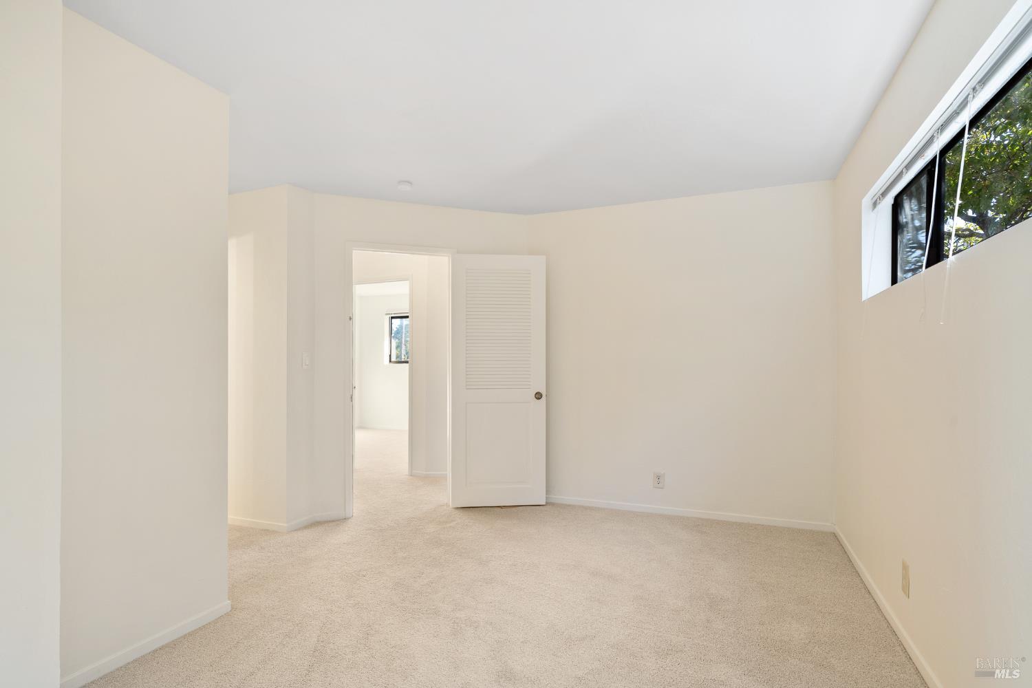 Detail Gallery Image 13 of 23 For 171 Glen Park Ave, San Rafael,  CA 94901 - 3 Beds | 2/1 Baths