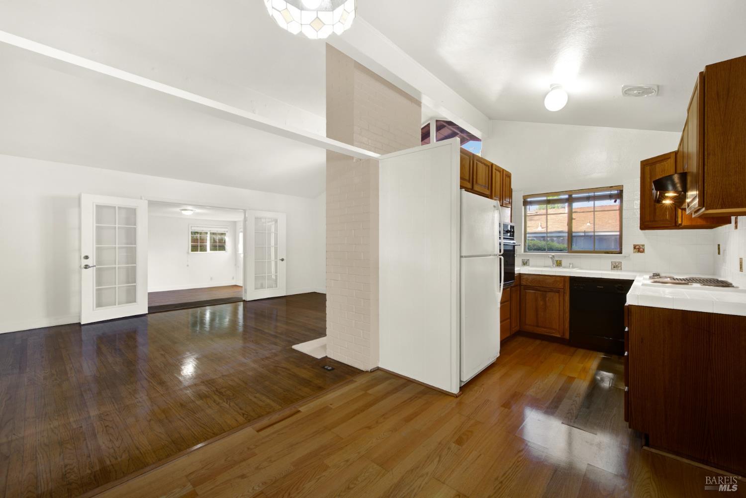 Detail Gallery Image 9 of 44 For 2626 Moyers Rd, San Pablo,  CA 94806 - 3 Beds | 3 Baths