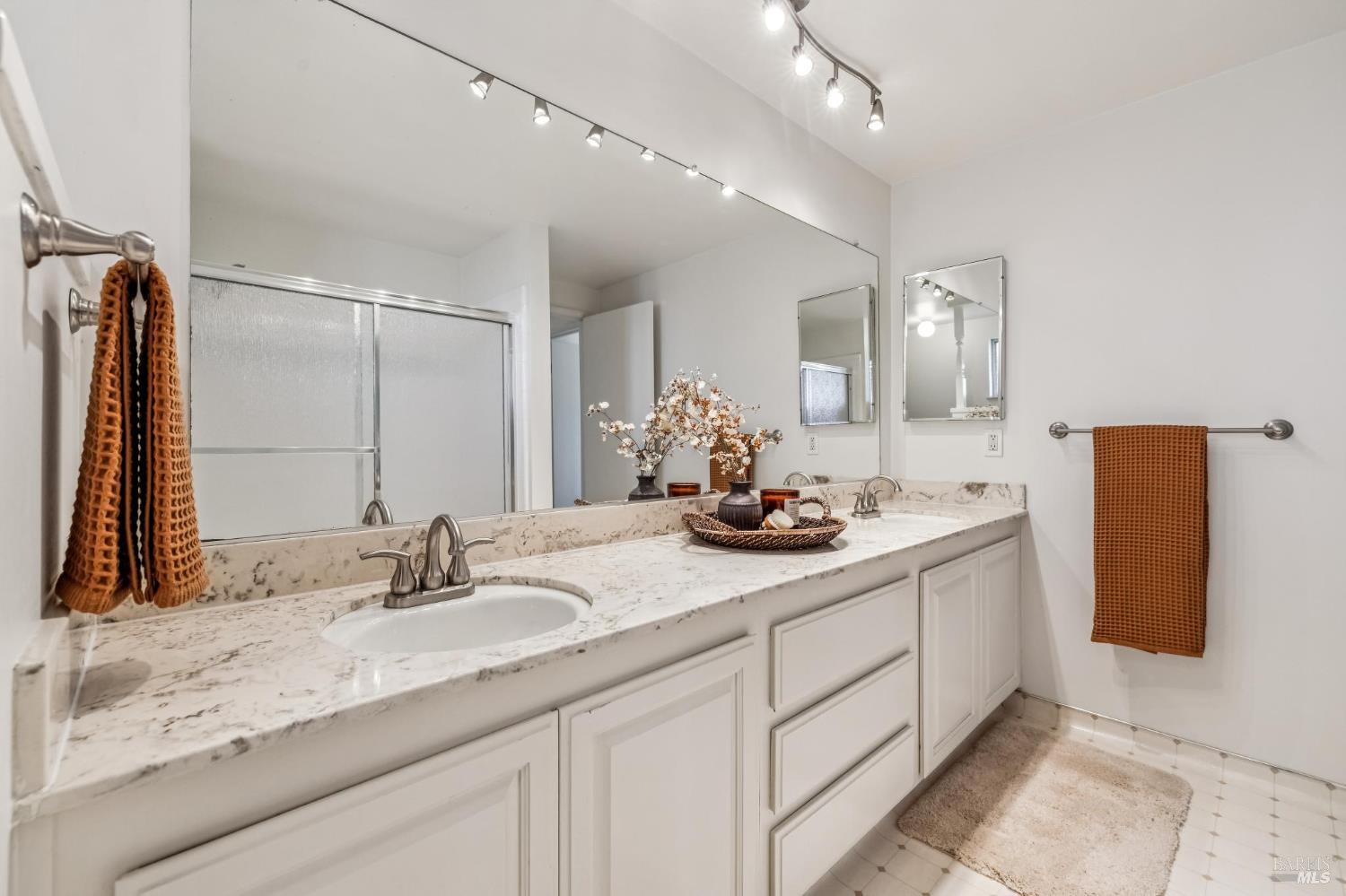 Detail Gallery Image 51 of 85 For 184 Mcnear Dr, San Rafael,  CA 94901 - 3 Beds | 2/1 Baths