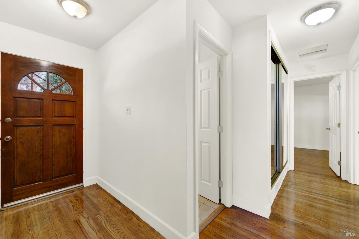 Detail Gallery Image 6 of 44 For 2626 Moyers Rd, San Pablo,  CA 94806 - 3 Beds | 3 Baths