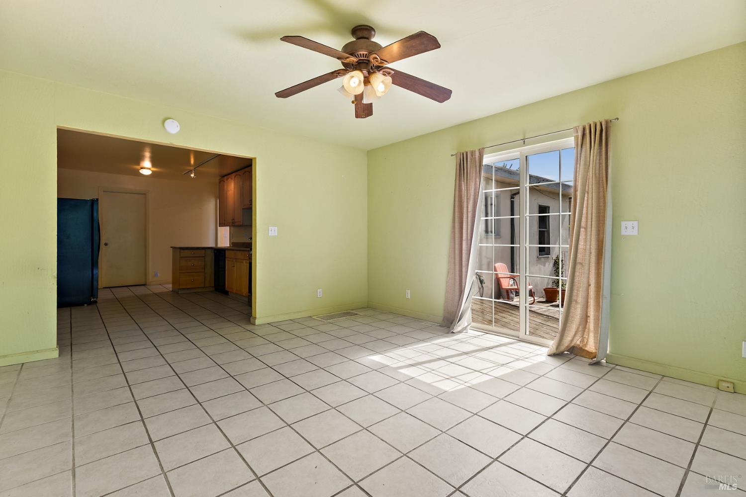 Detail Gallery Image 16 of 30 For 640 E L St, Benicia,  CA 94510 - 3 Beds | 1 Baths