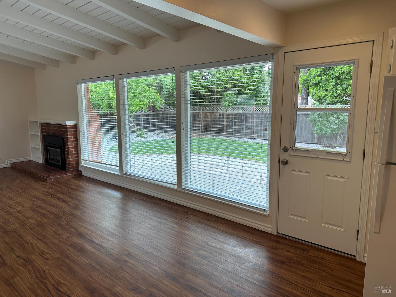 Front Image Thumbnail for BA326033948