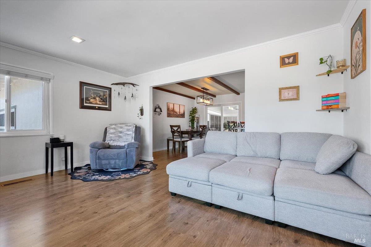 Detail Gallery Image 13 of 45 For 2901 Laurel St, Napa,  CA 94558 - 2 Beds | 2 Baths