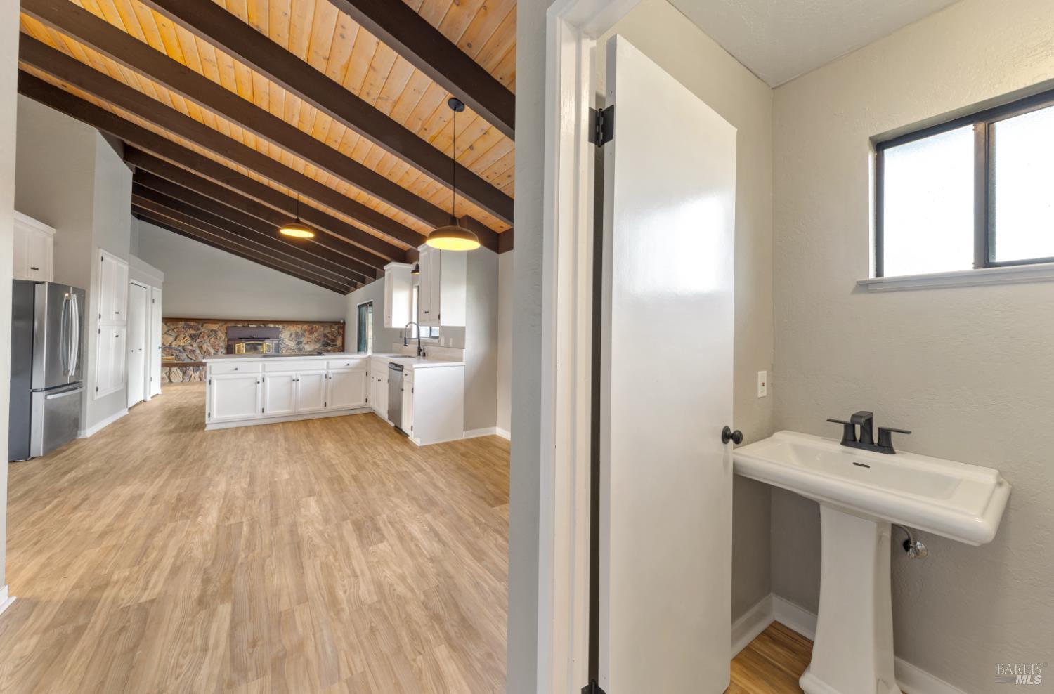 Detail Gallery Image 18 of 48 For 5 Mcdonald Ln, Point Reyes Station,  CA 94956 - 3 Beds | 2/1 Baths