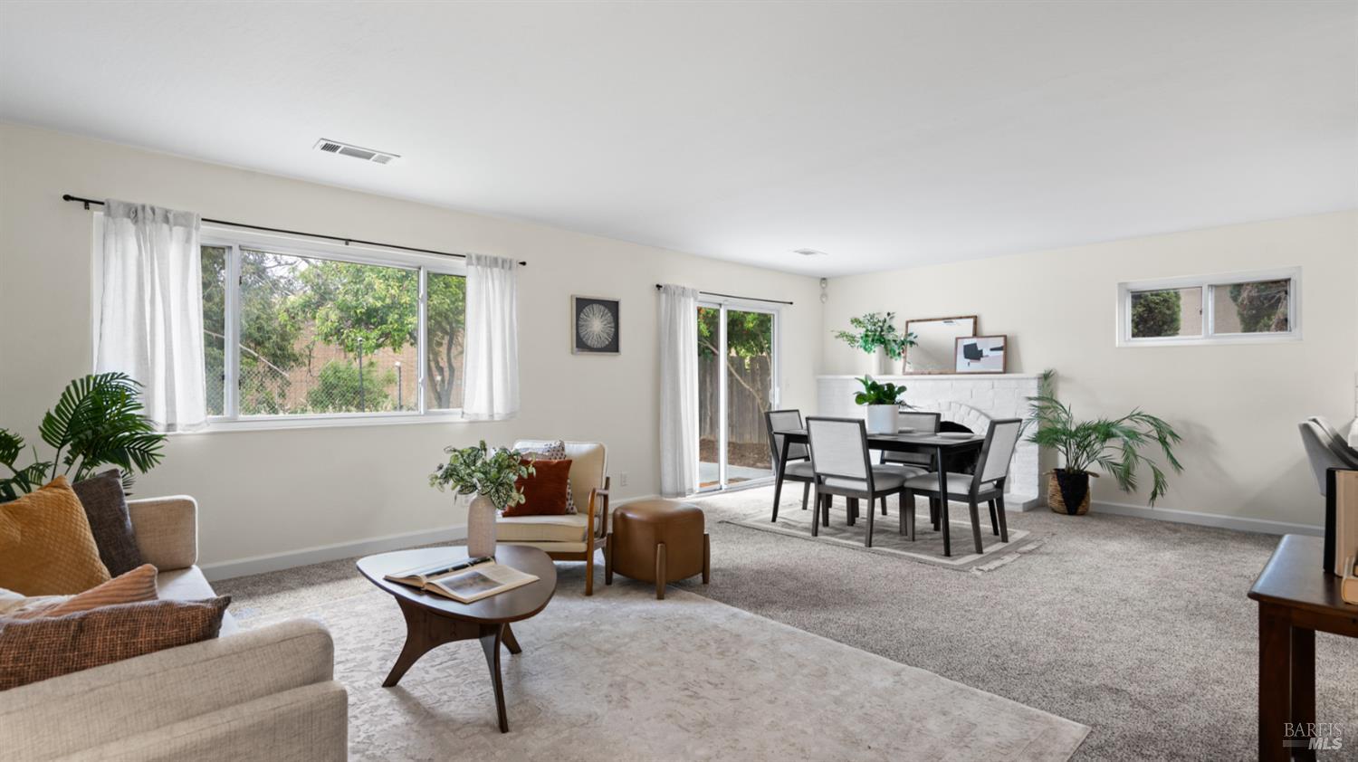 Detail Gallery Image 4 of 37 For 2869 Marigold Dr, Fairfield,  CA 94533 - 4 Beds | 2 Baths