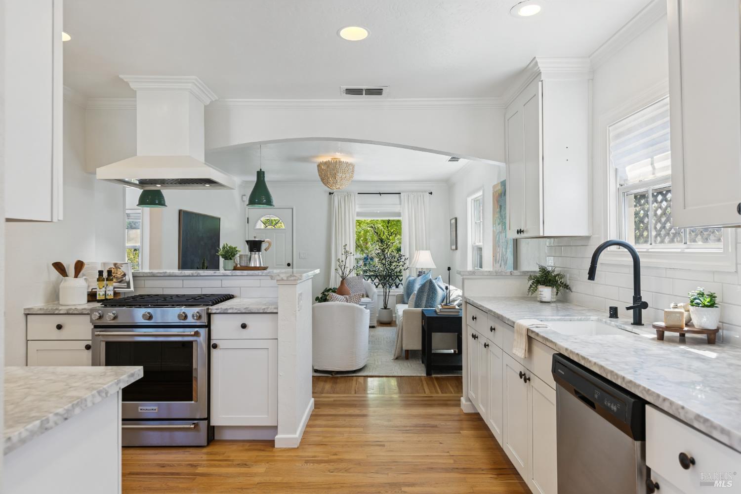 Detail Gallery Image 10 of 42 For 445 Wilson St, Napa,  CA 94558 - 2 Beds | 1 Baths