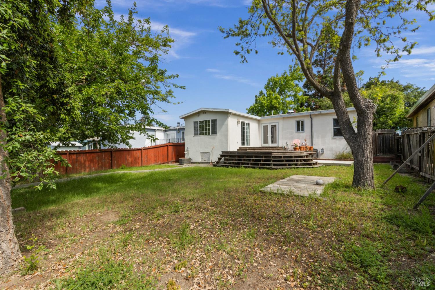 Detail Gallery Image 26 of 30 For 640 E L St, Benicia,  CA 94510 - 3 Beds | 1 Baths