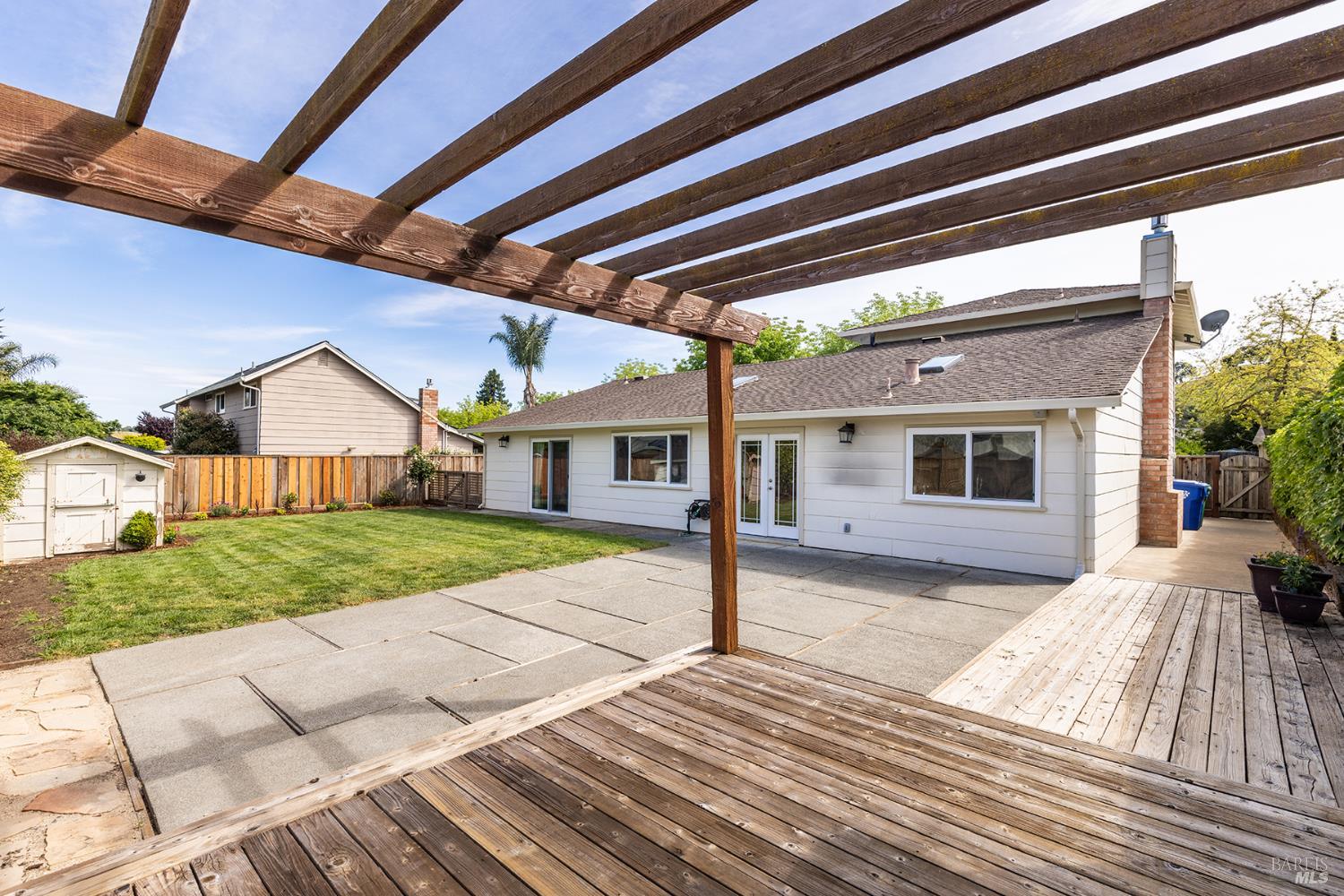 Detail Gallery Image 16 of 42 For 3572 Sandybrook Ln, Napa,  CA 94558 - 4 Beds | 3 Baths