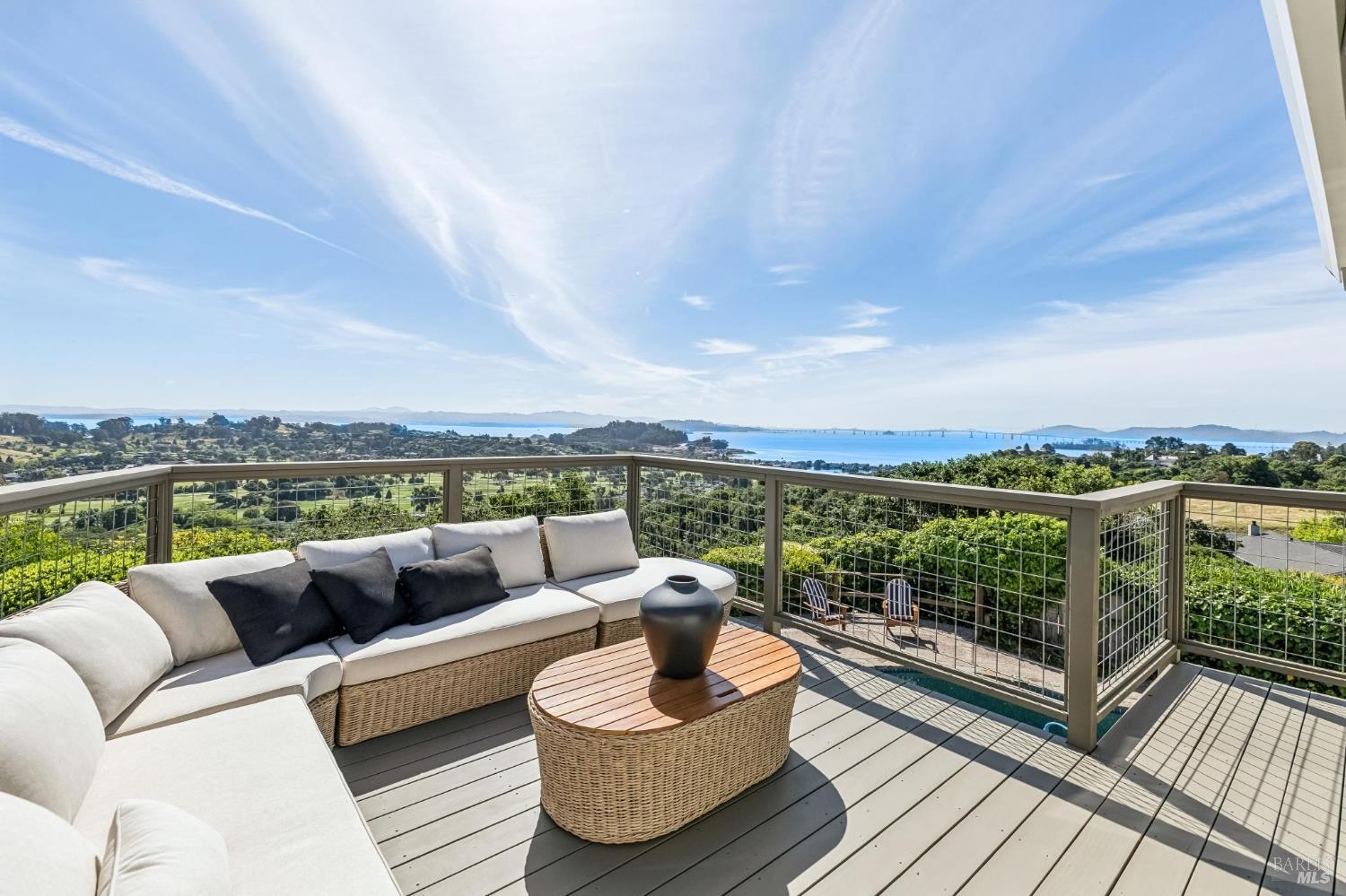 Detail Gallery Image 36 of 85 For 184 Mcnear Dr, San Rafael,  CA 94901 - 3 Beds | 2/1 Baths