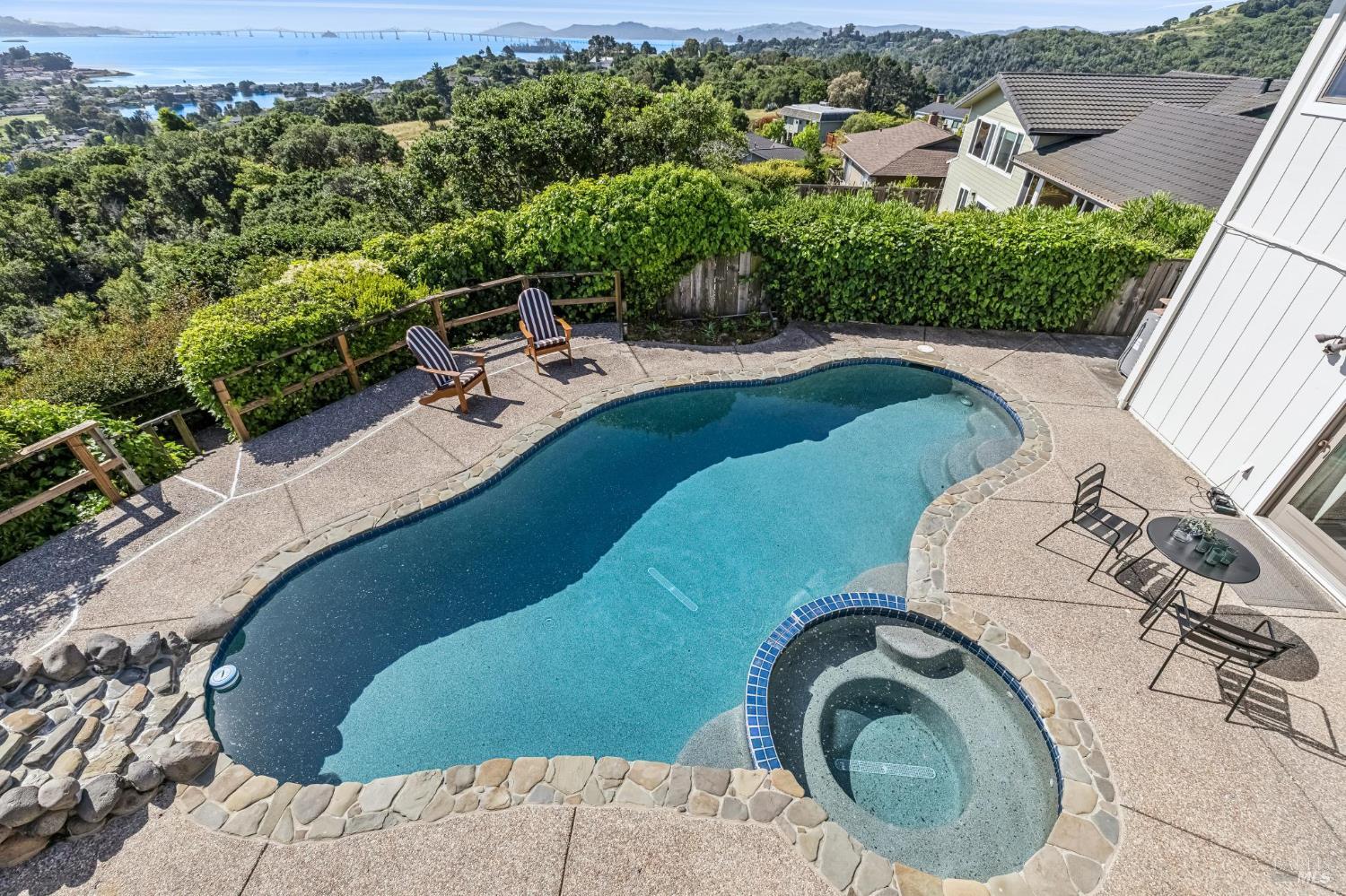 Detail Gallery Image 71 of 85 For 184 Mcnear Dr, San Rafael,  CA 94901 - 3 Beds | 2/1 Baths