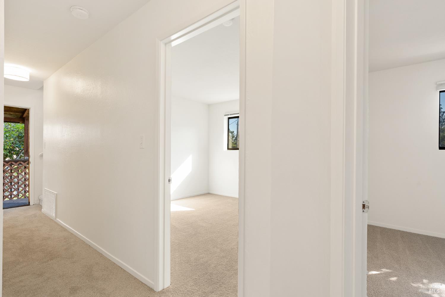 Detail Gallery Image 10 of 23 For 171 Glen Park Ave, San Rafael,  CA 94901 - 3 Beds | 2/1 Baths