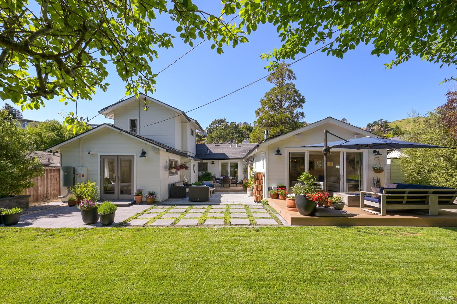 Detail Gallery Image 44 of 57 For 305 Ricardo Rd, Mill Valley,  CA 94941 - 4 Beds | 3 Baths