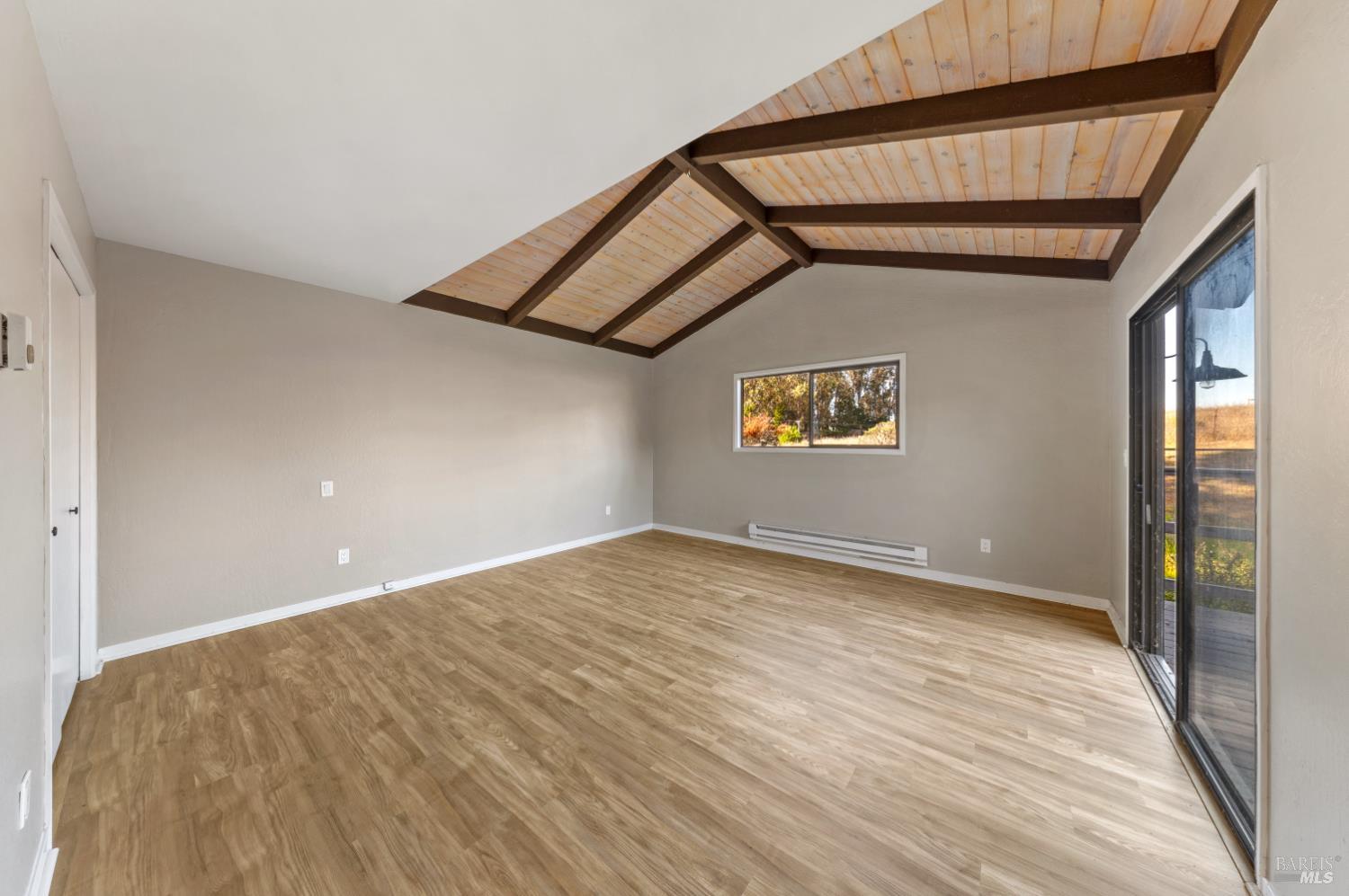 Detail Gallery Image 20 of 48 For 5 Mcdonald Ln, Point Reyes Station,  CA 94956 - 3 Beds | 2/1 Baths