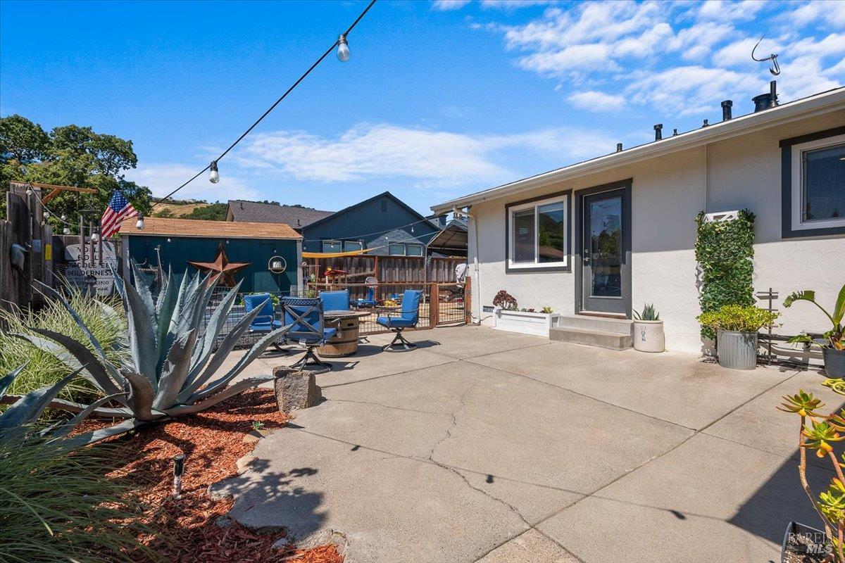 Detail Gallery Image 37 of 45 For 2901 Laurel St, Napa,  CA 94558 - 2 Beds | 2 Baths