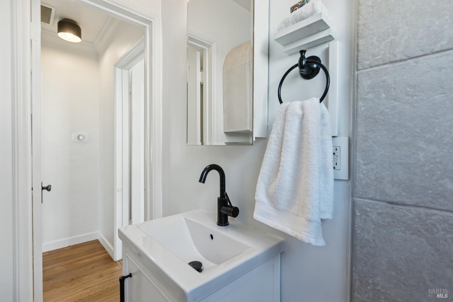 Detail Gallery Image 21 of 42 For 445 Wilson St, Napa,  CA 94558 - 2 Beds | 1 Baths