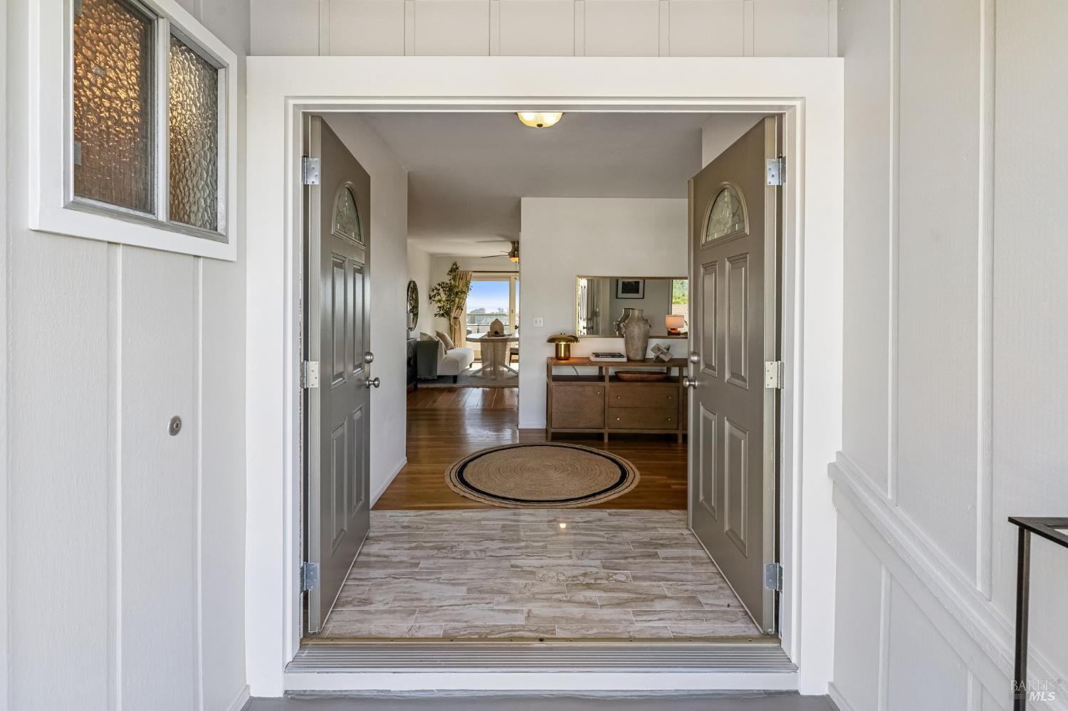 Detail Gallery Image 8 of 85 For 184 Mcnear Dr, San Rafael,  CA 94901 - 3 Beds | 2/1 Baths