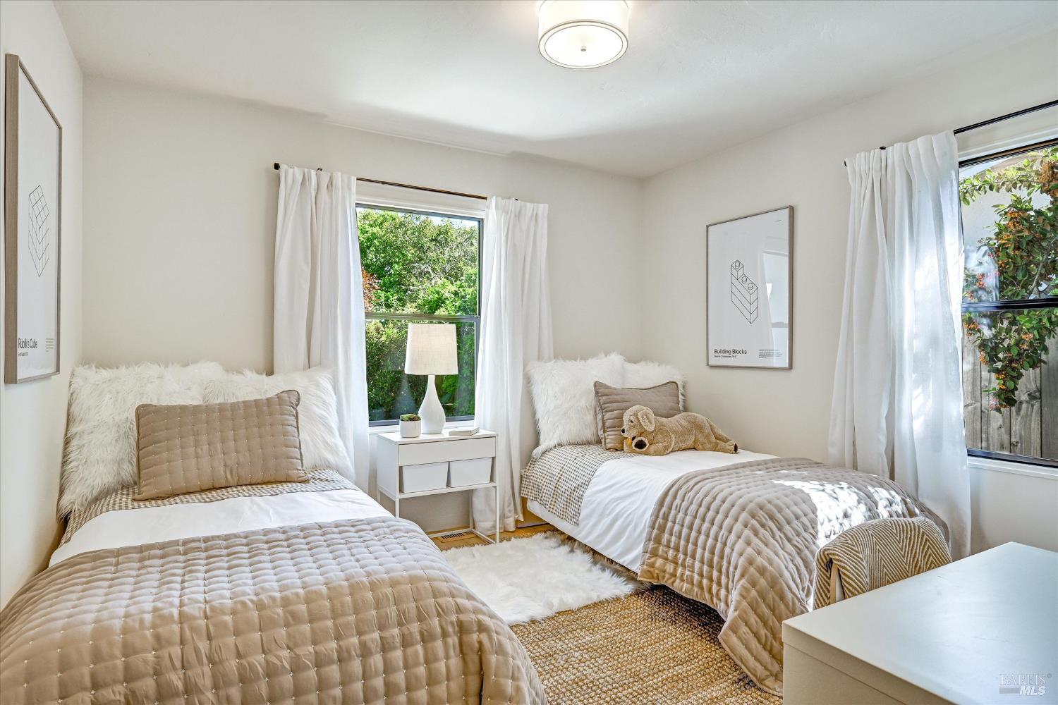 Detail Gallery Image 17 of 31 For 102 Nelson Ave, Mill Valley,  CA 94941 - 3 Beds | 2 Baths