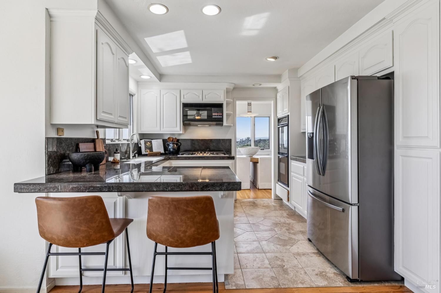 Detail Gallery Image 26 of 85 For 184 Mcnear Dr, San Rafael,  CA 94901 - 3 Beds | 2/1 Baths