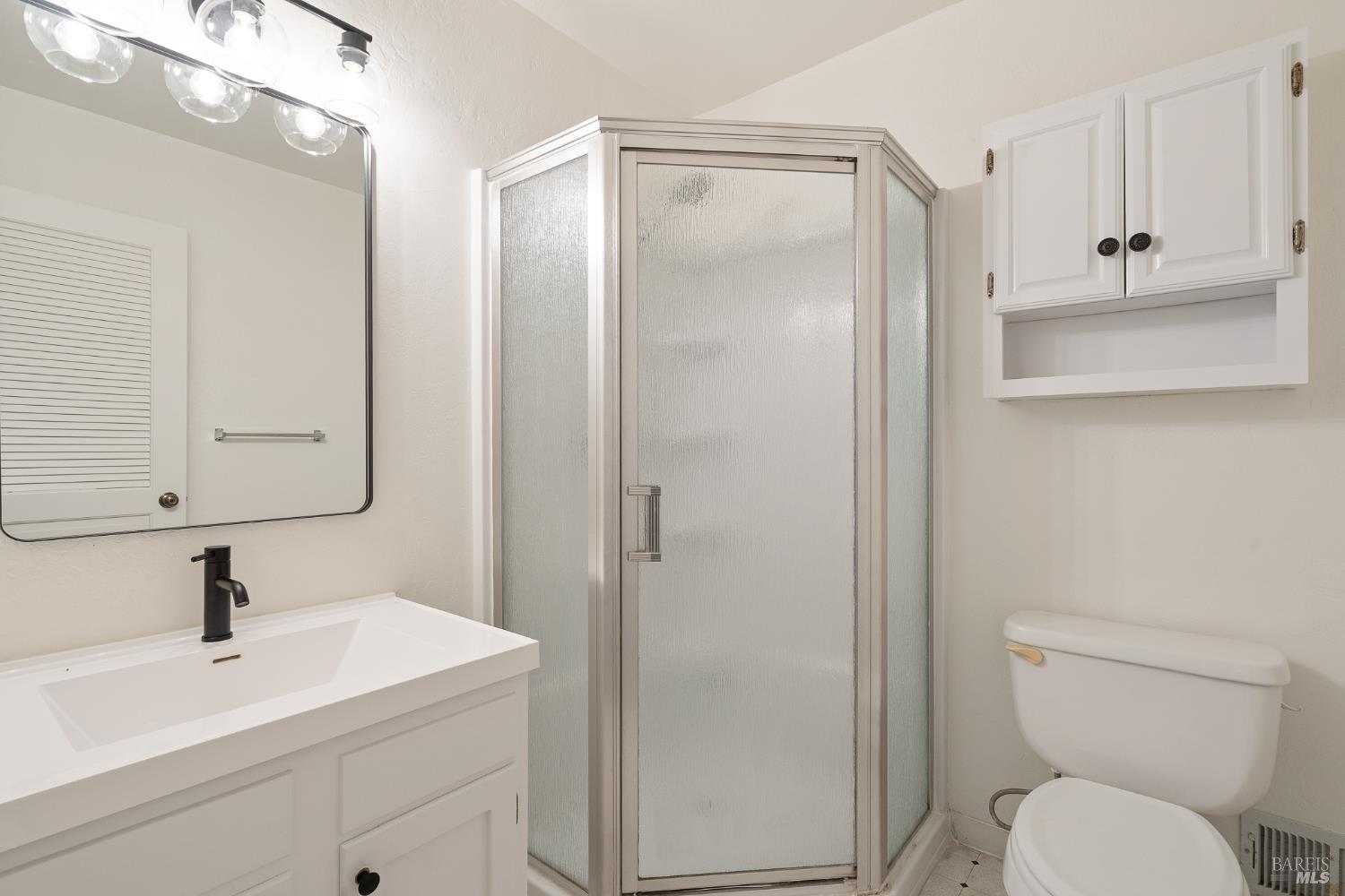 Detail Gallery Image 12 of 23 For 171 Glen Park Ave, San Rafael,  CA 94901 - 3 Beds | 2/1 Baths