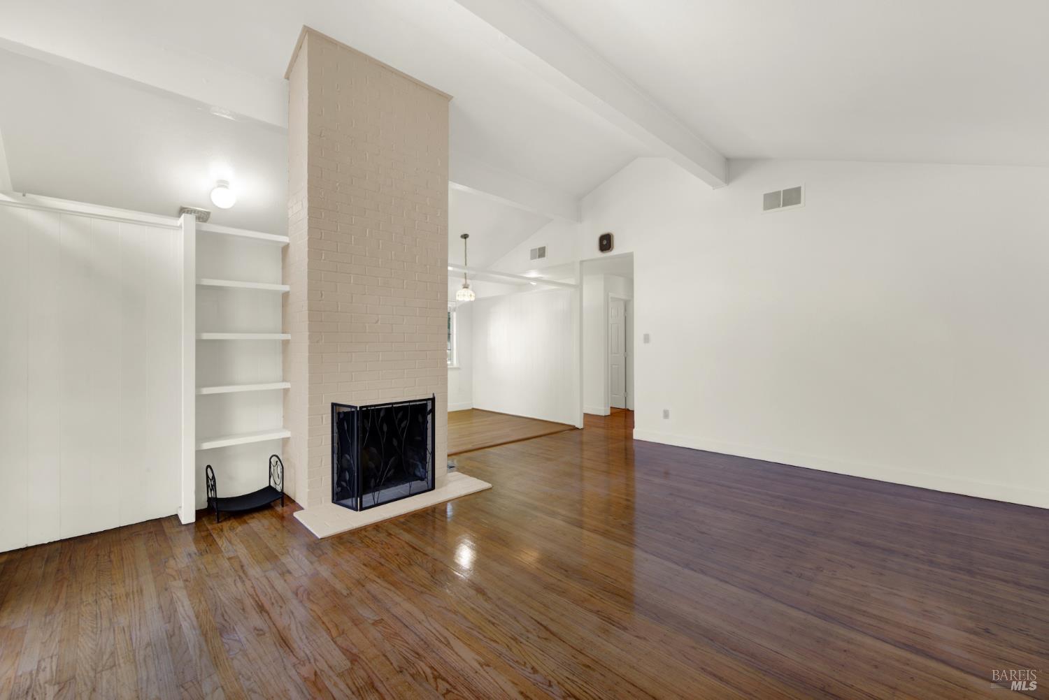 Detail Gallery Image 16 of 44 For 2626 Moyers Rd, San Pablo,  CA 94806 - 3 Beds | 3 Baths